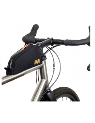 SACOCHE BOLT-ON TOP TUBE 0.8L RESTRAP