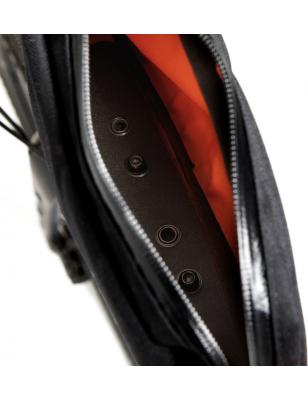 SACOCHE BOLT-ON TOP TUBE 0.8L RESTRAP